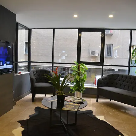 A11 Bed & Breakfast 2*